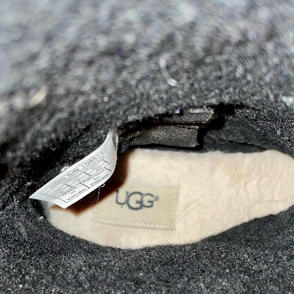 Authentic Ugg Glendale Boots, Ladies Size 9, Black - Picture 3 of 16